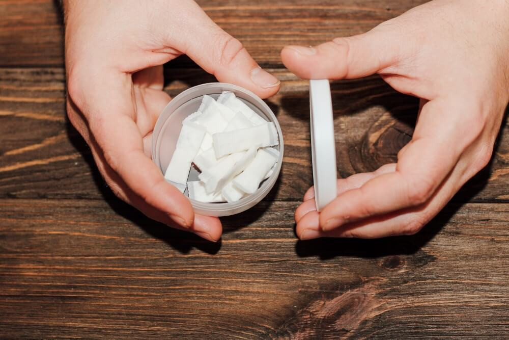 Miten monta nikotiinipussia rasiassa on?